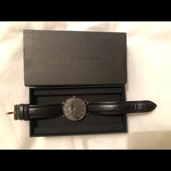 Daniel Wellington women’s watch - Picture 2 of 8